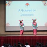 Diplomasi Budaya dengan Tari dan Dansa Untuk Siswi SMP Ala KBRI di Singapura